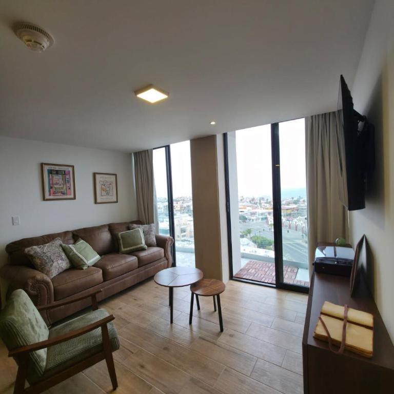 Modern 2BR Ocean View Pool & Kids Area CheckIn 2PM - Two-Bedroom Apartment - 10