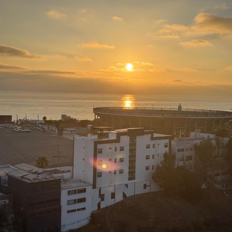 Modern 2BR Ocean View Pool & Kids Area CheckIn 2PM - Two-Bedroom Apartment - 21