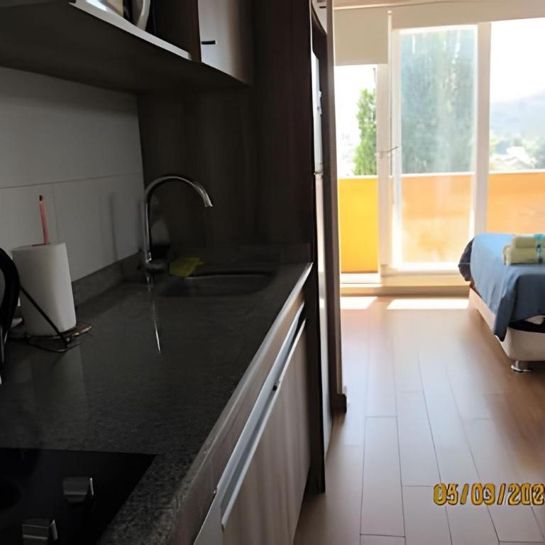 Edificio Barcelona - One-Bedroom Apartment with View - 10