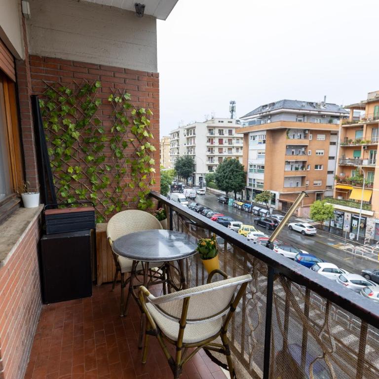 The italian House in Rome a pochi passi dalla metro A - Appartamento con 3 Camere da Letto - 75