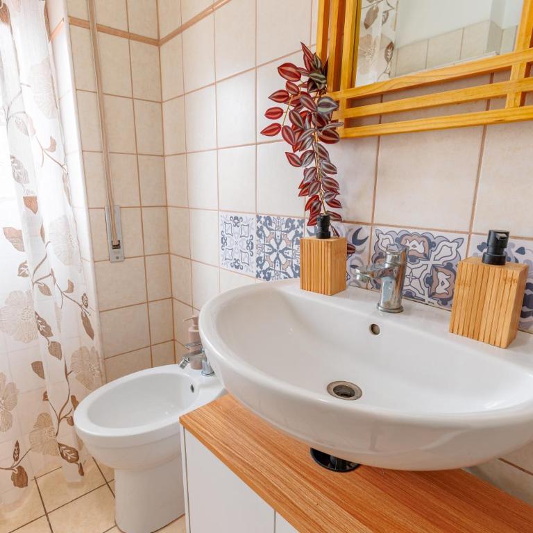 The italian House in Rome a pochi passi dalla metro A - Appartamento con 3 Camere da Letto - 98