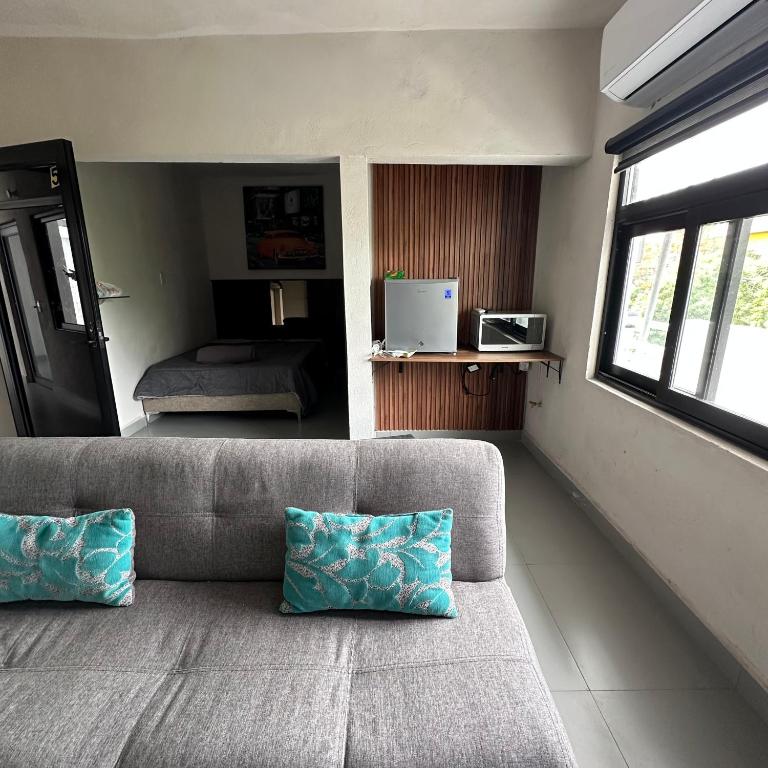 Amplia habitación privada a minutos de Fundidora - Habitación Triple con baño privado - 5