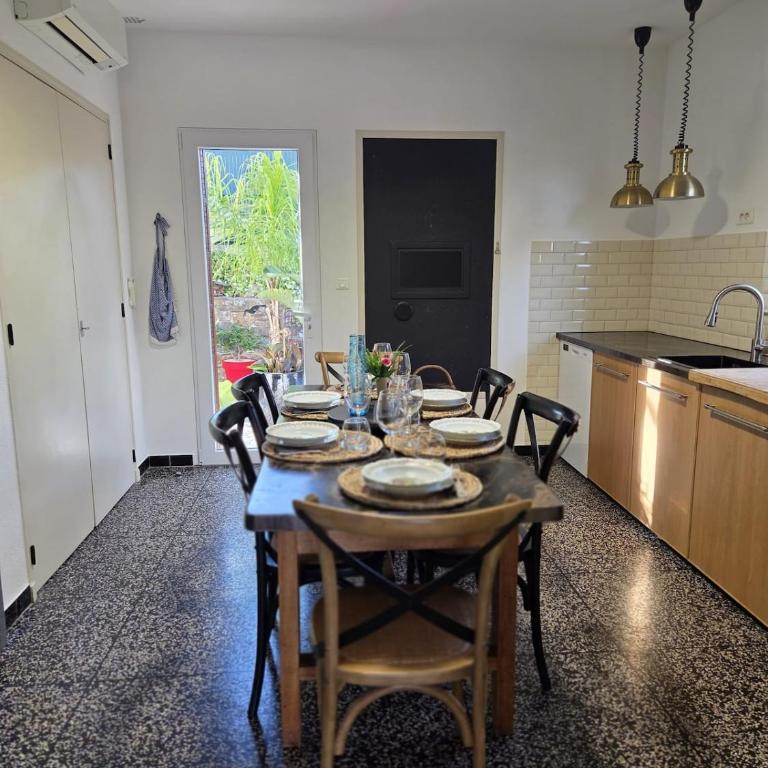 Maison Margot Villa provençale a 300m de la plage - Maison 3 Chambres - 17