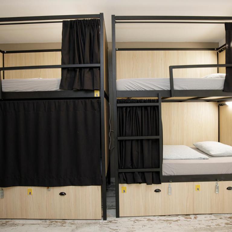 Onefam Sants - Cama en habitación compartida mixta de 6 camas - 7