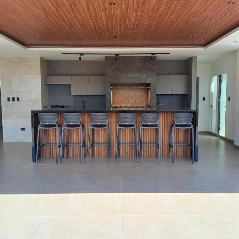 Oasis Luxury and Relaxation in Santa Cruz - One-Bedroom Apartment - 6