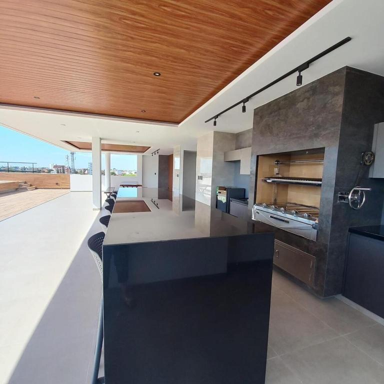 Oasis Luxury and Relaxation in Santa Cruz - One-Bedroom Apartment - 19