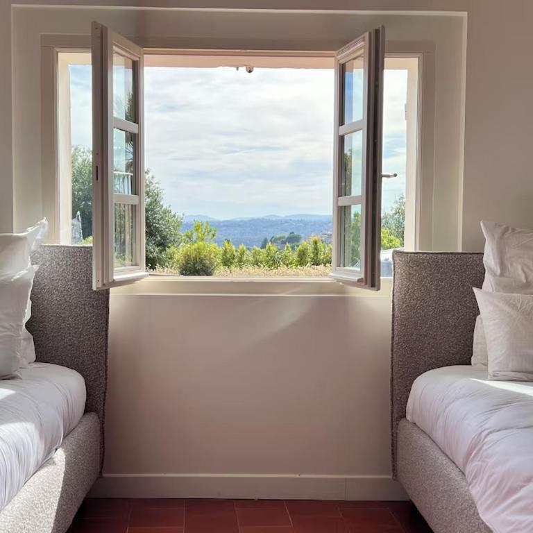 VILLA GALET-Saint Paul de Vence- Côte d'Azur-FRANCE - Chambre Familiale avec Salle de Bains Privative - 2