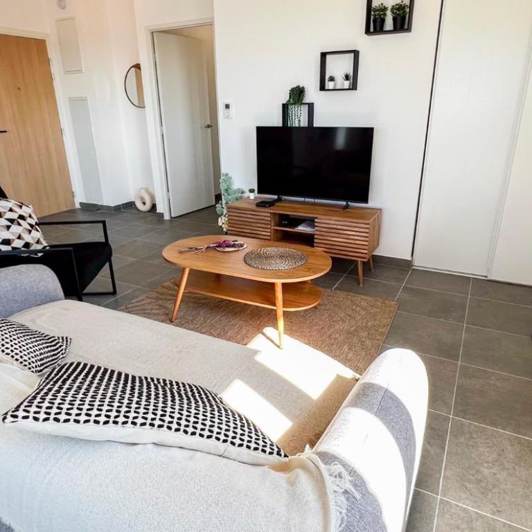 Private Parking - Balcony - Comfort & Light - Apartamento de 2 dormitorios - 7