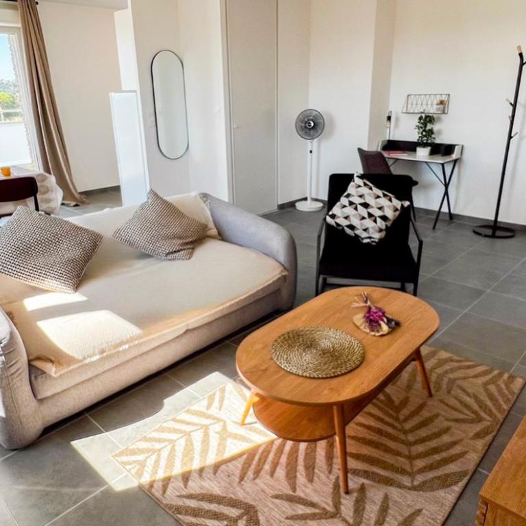 Private Parking - Balcony - Comfort & Light - Apartamento de 2 dormitorios - 6