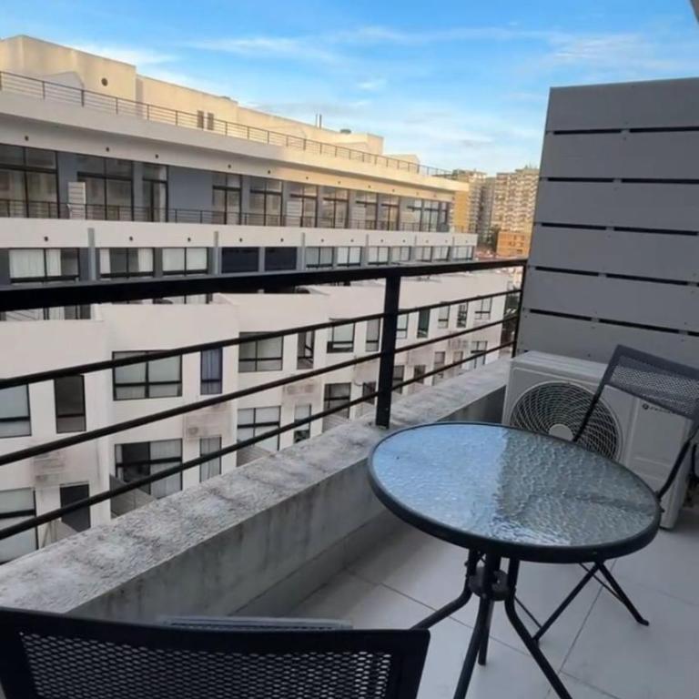 Home, spa and working - One-Bedroom Apartment - 2