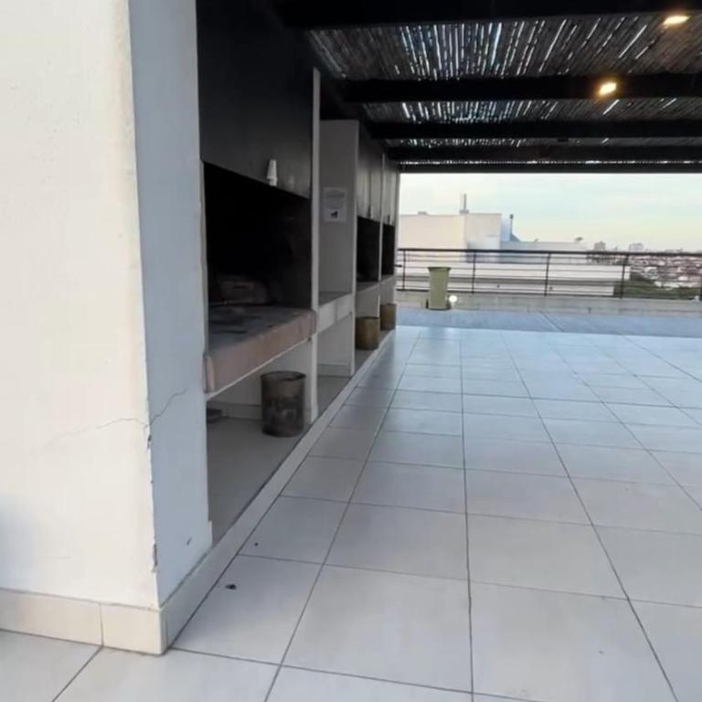 Home, spa and working - One-Bedroom Apartment - 4