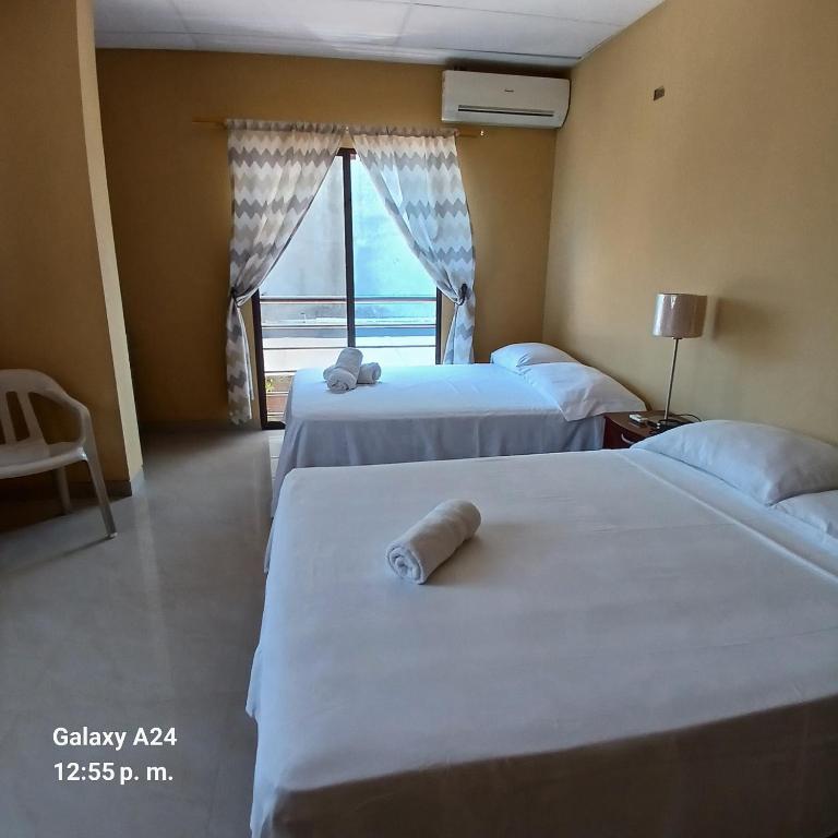 Suites Sonikikos - Habitación Doble - 2 camas dobles - 14