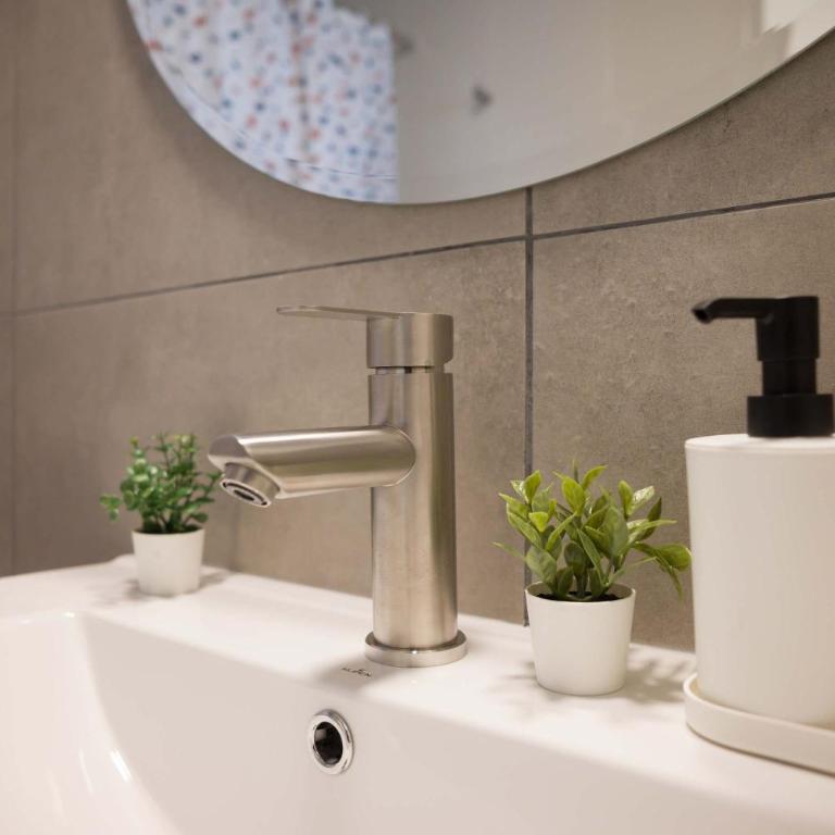 Full Stylish 2BR Oasis for 5 in Lively Las Condes - Apartment - 30