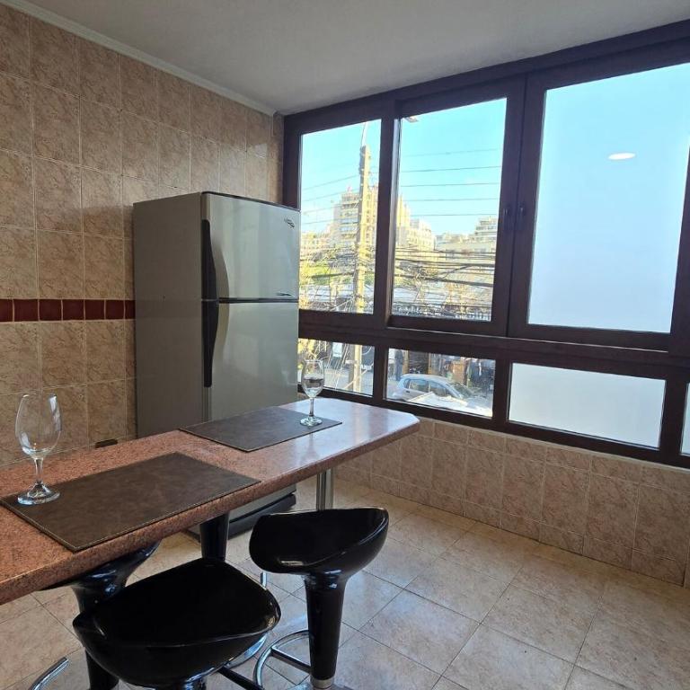 Comodo departamento ,Viña del mar cercano al Casino y Playa - Three-Bedroom Apartment - 11