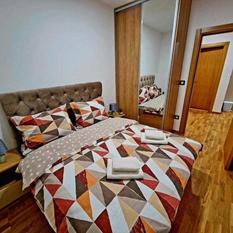 Leonardo 51 - One-Bedroom Apartment - 4
