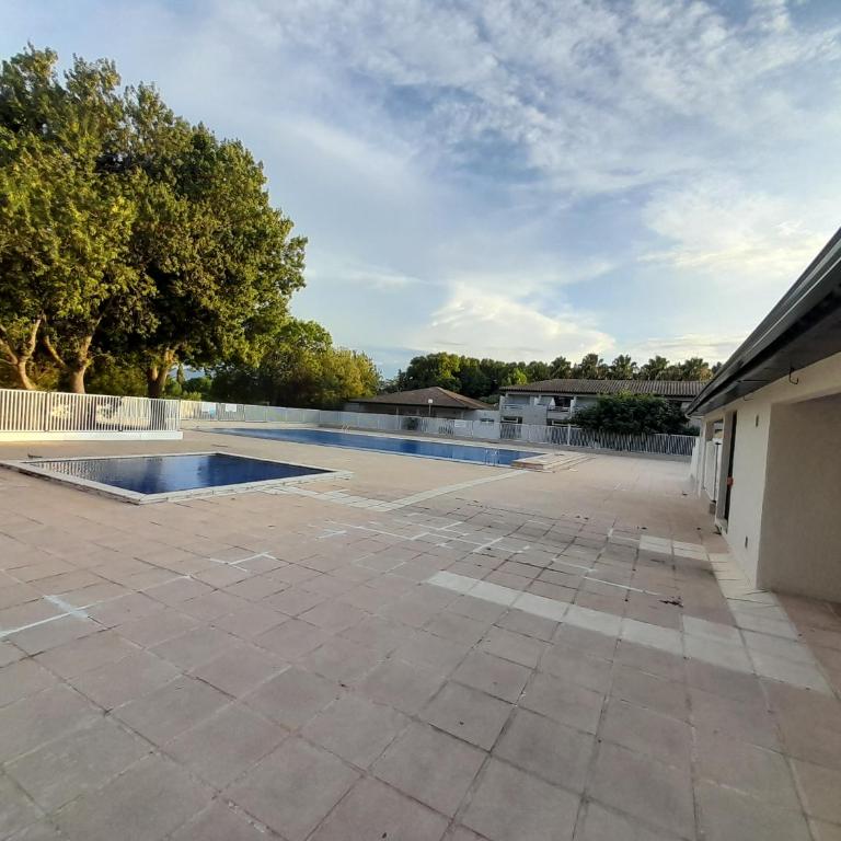 Appart T3 Terrasse - Piscine - 3 étoiles - Apartment mit 2 Schlafzimmern - 2