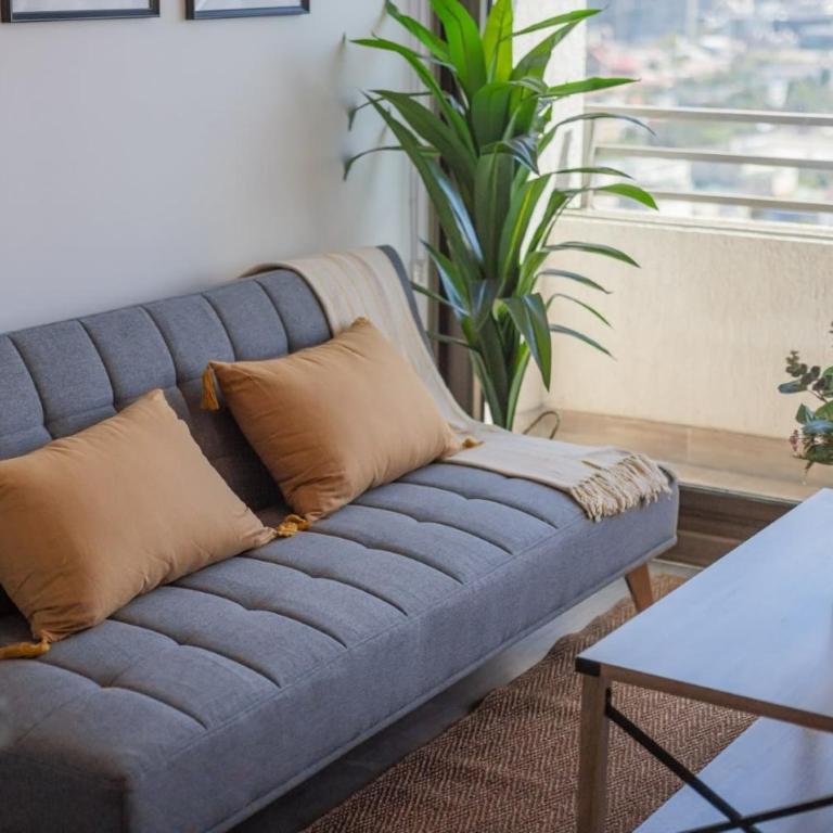 Discover the authentic energy of Barrio Italia - Apartment - 8