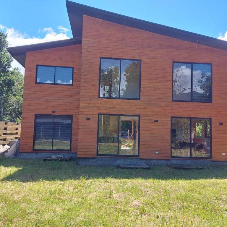 Beautiful Cabin in Pucon 4D3B - Four-Bedroom Vacation Home - 1