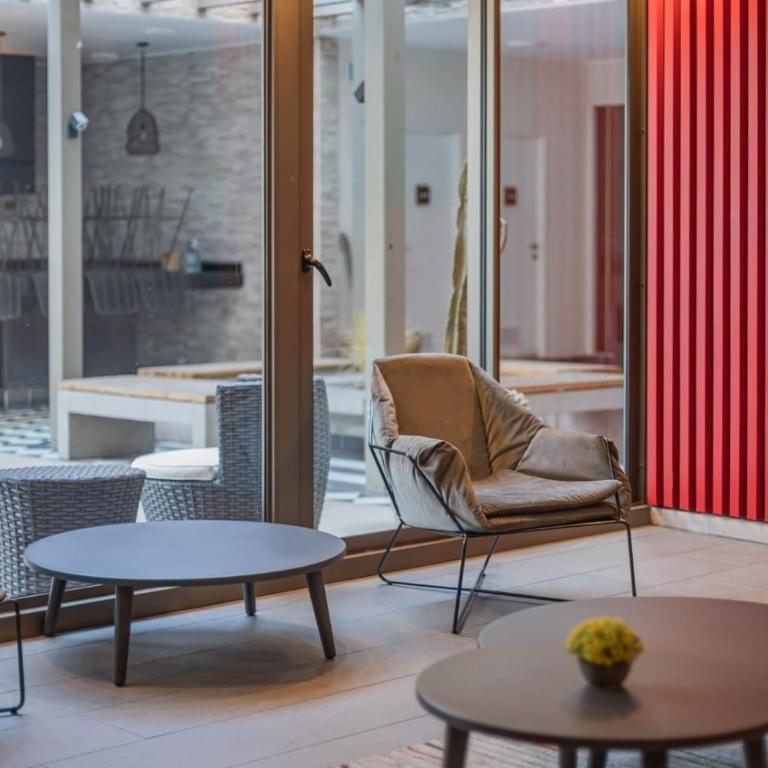 Discover the authentic energy of Barrio Italia - Apartment - 28