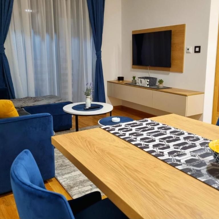Leonardo 61 - One-Bedroom Apartment - 2