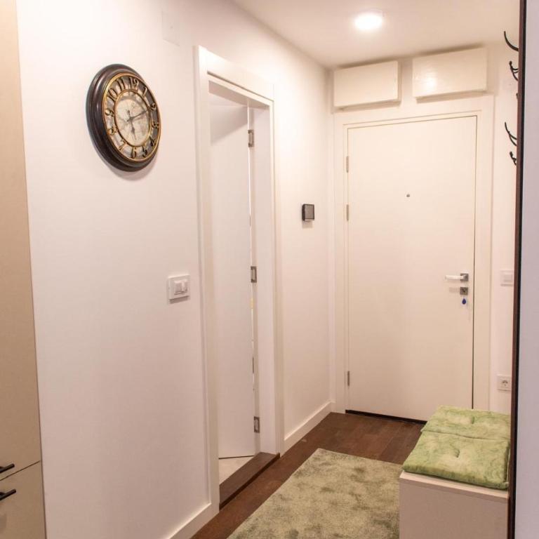I&I Tesla 2Bedrooms V - Two-Bedroom Apartment - 16