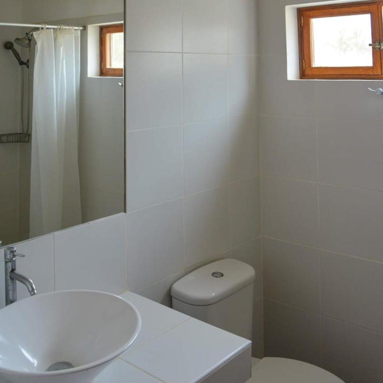 Modern 5BR House with Private Pool in Paracas - Five-Bedroom House - 4