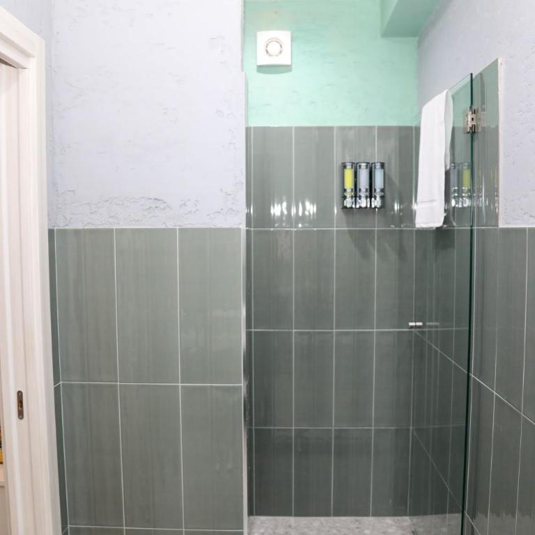 Dello Iacono suite - King Room with Spa Bath - 13