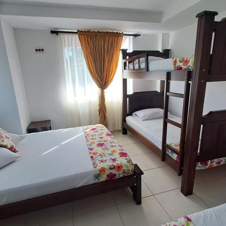 Hotel La Santamaria - Habitación Familiar - 2