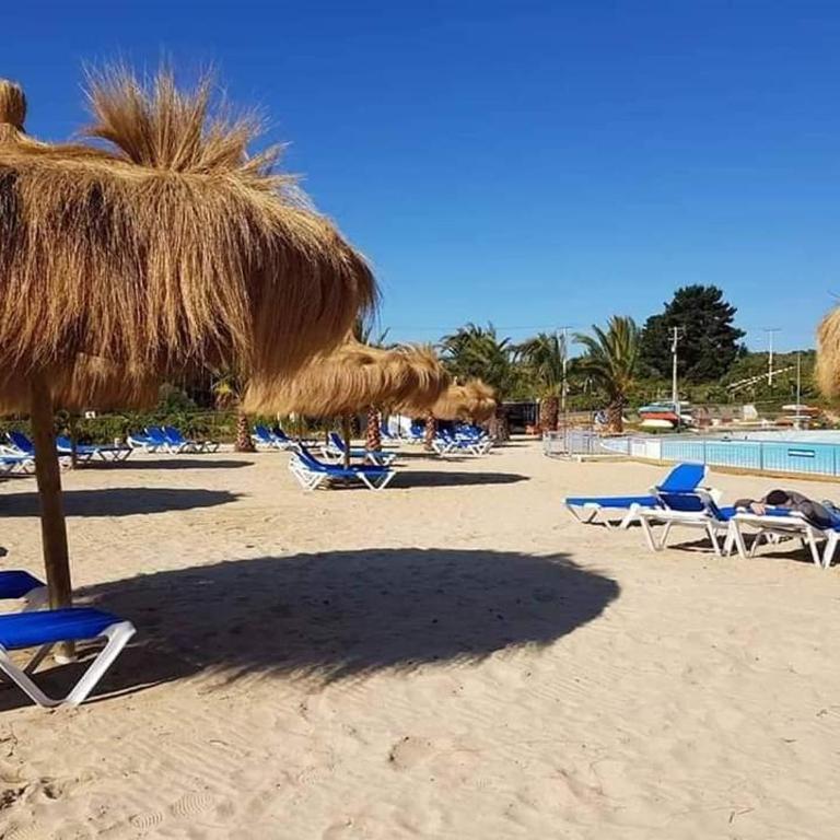 Departamento en Laguna Bahía - Two-Bedroom Apartment - 5