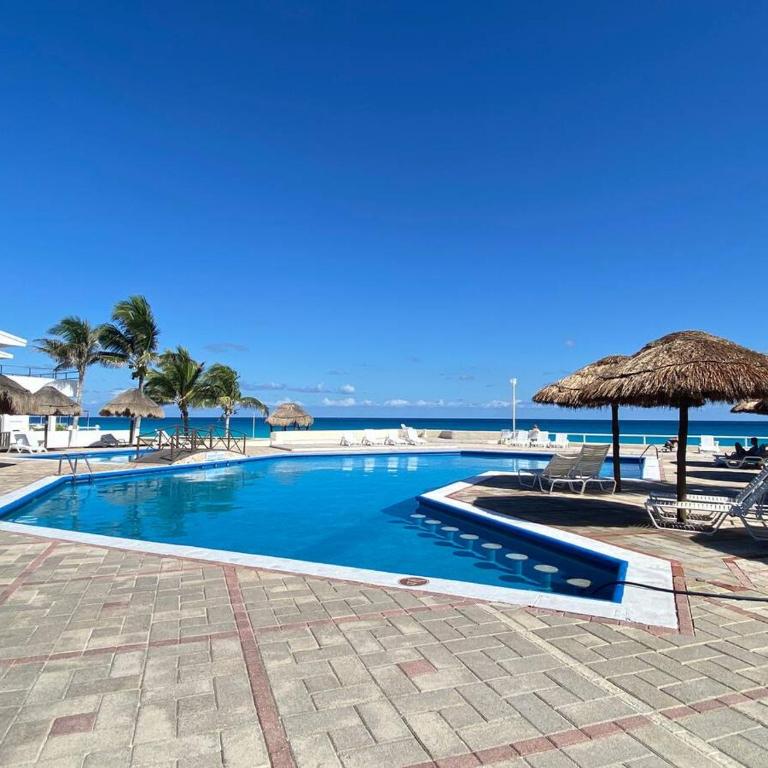 Beach suite with lagoon view in Cancun - One-Bedroom Apartment - 18