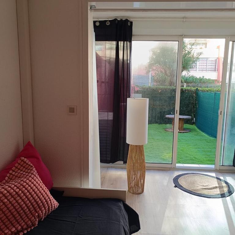 Beautiful apartment with direct beach access - One-Bedroom Apartment - 7