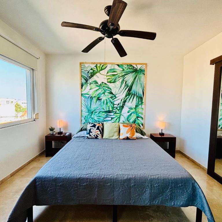 Stylish Central 2BR 2BA Rooftop Pool & Sea Views - Two-Bedroom Apartment - 26
