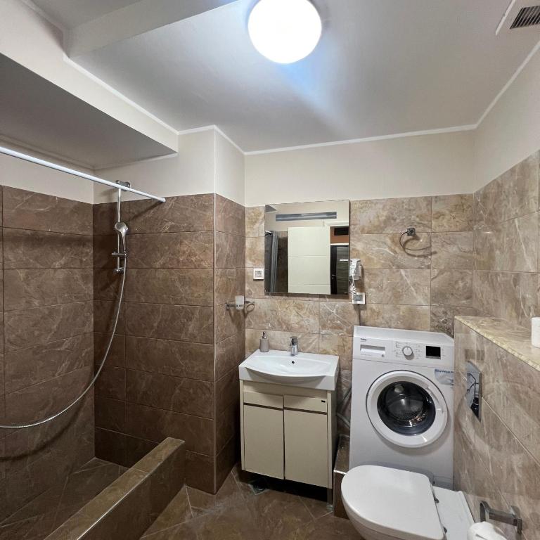 Harmonia Sunrise Apartments - Apartman sa 2 Spavaće Sobe, Balkonom i Pogledom na More - 3