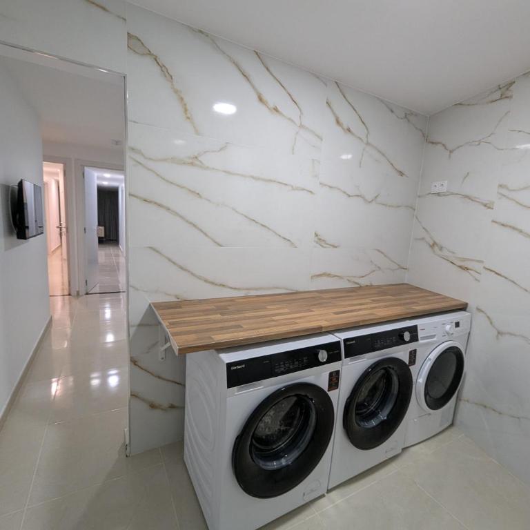 Apartamentos Anau k & L- Playa del inglés - Yumbo - One-Bedroom Apartment - 75