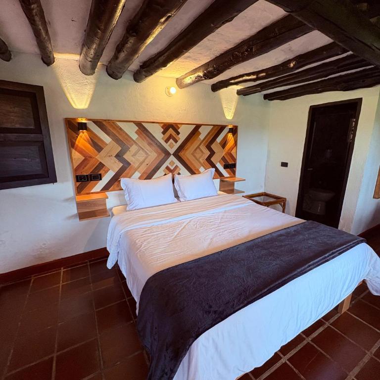 Hotel Hacienda Anacaona - San Agustín - Deluxe Room (2 Adults + 1 Child) - 11