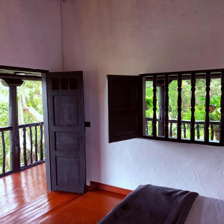 Hotel Hacienda Anacaona - San Agustín - Suite with Mountain View - 12