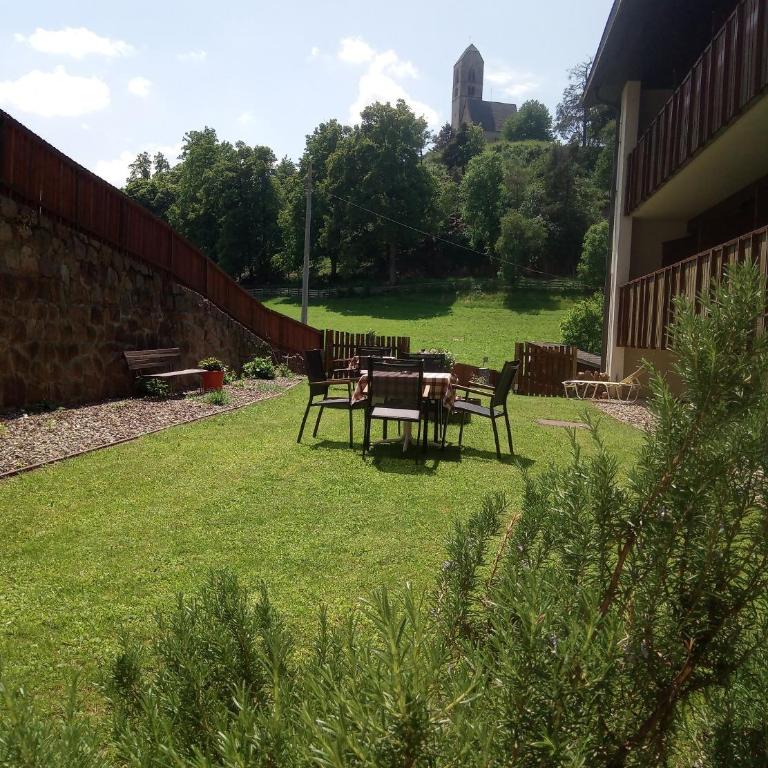 Pension Fellis - Camera Matrimoniale con Vista Montagna - 5