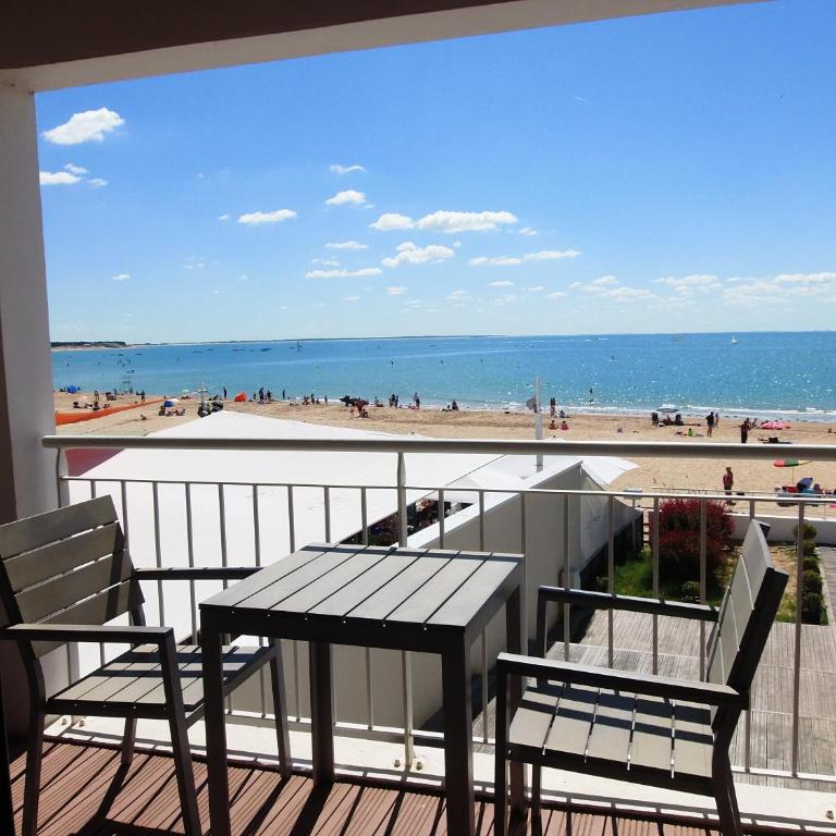 Résidence Belle Plage - Appartement 2 Chambres avec Balcon et Vue sur la Mer - 7