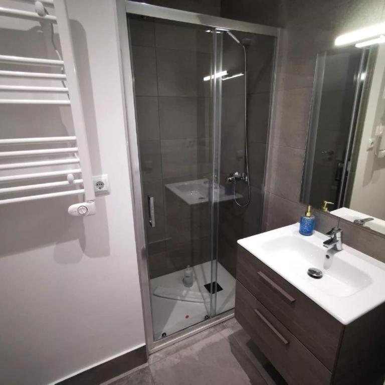 Apartamento Andrés Tamayo AV AMERICA - One-Bedroom Apartment - 6