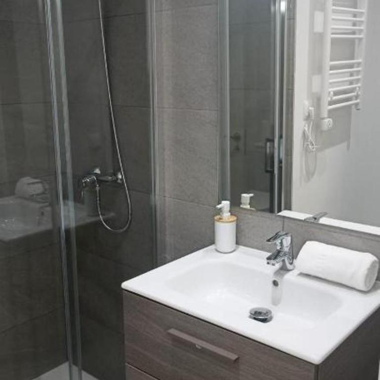 Apartamento Andrés Tamayo AV AMERICA - One-Bedroom Apartment - 8
