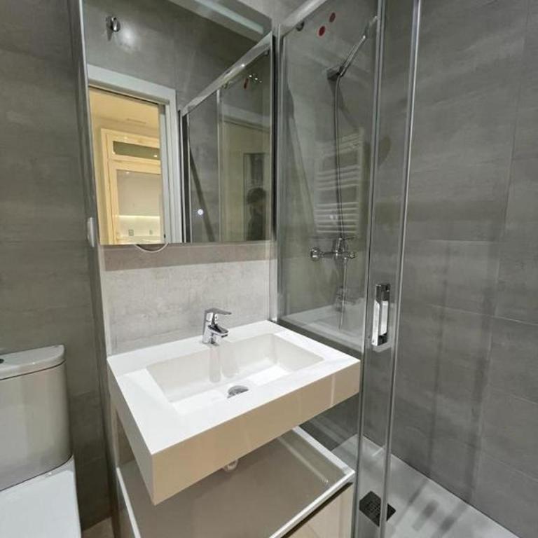 Apartamento Andrés Tamayo AV AMERICA - Apartment - Ground Floor - 3