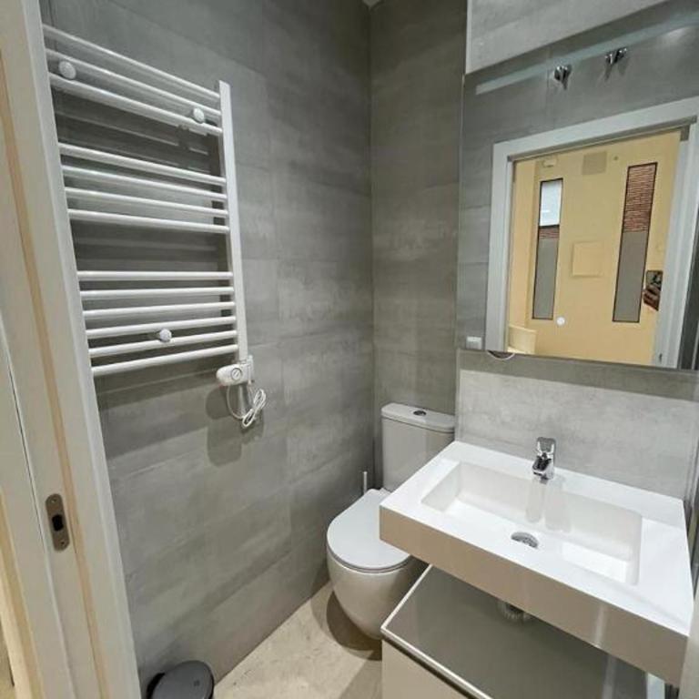 Apartamento Andrés Tamayo AV AMERICA - Apartment - Ground Floor - 4