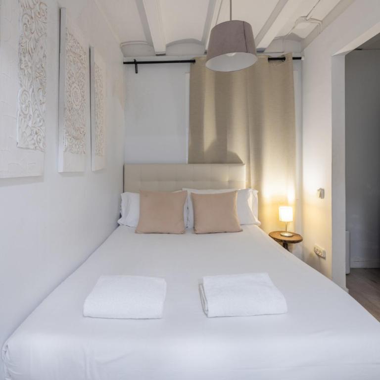 Stay U-nique Roger Llúria - Five-Bedroom Apartment - 22