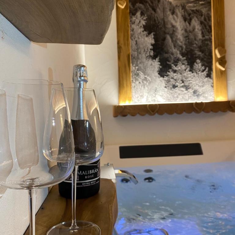 La famille d'Evian - Suite Deluxe avec Baignoire Spa - 2