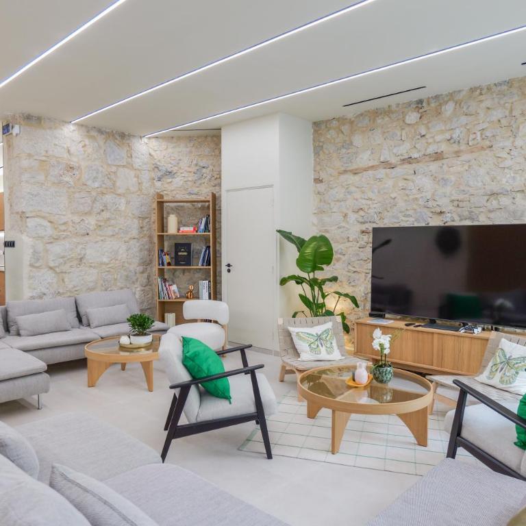 Extra Spacious Modern Apartment HUB Nice Center - Loft - 2