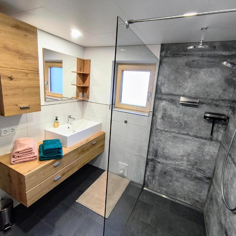 Ferienwohnung Finala - Apartment mit 1 Schlafzimmer und Dusche - 48