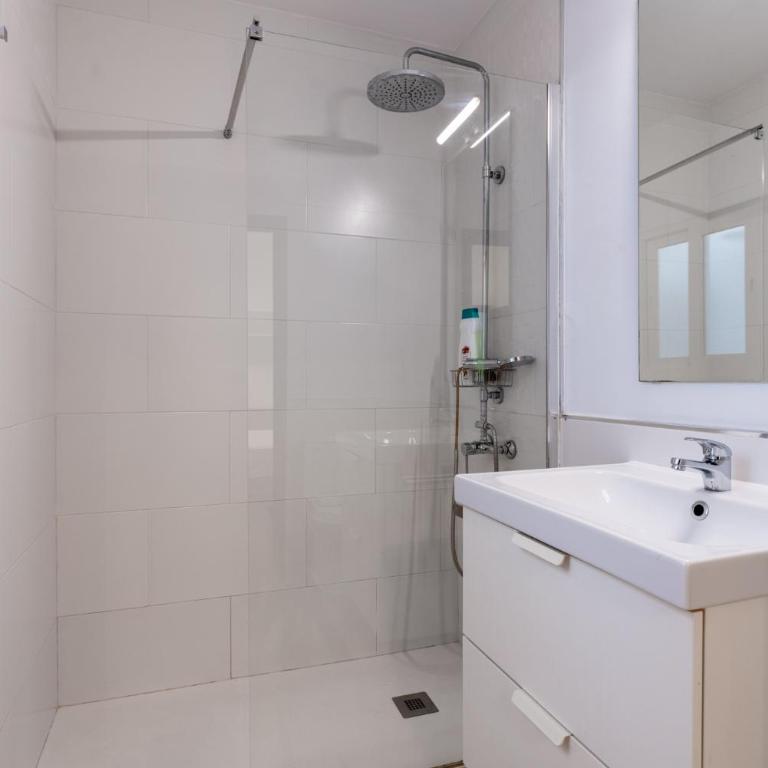 Precioso Apartamento con patio privado - One-Bedroom Apartment - 20