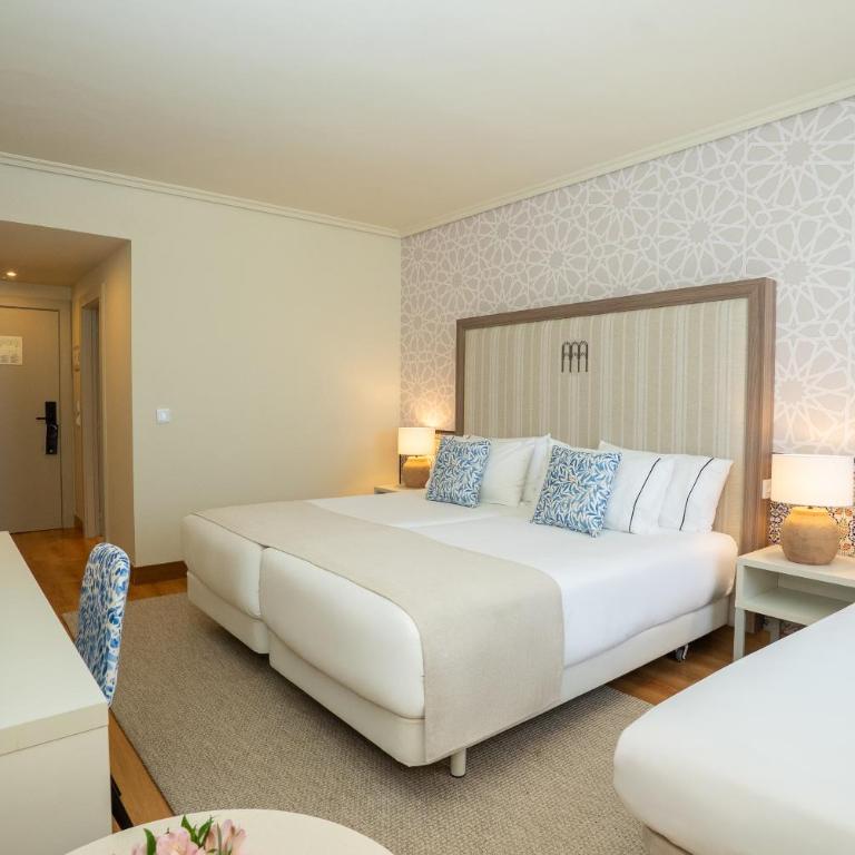 Hesperia Córdoba - Habitación Superior con cama supletoria - 6