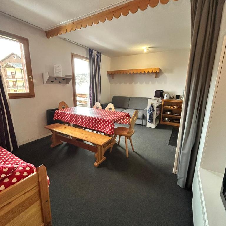 Studio 4 à 5 personnes - Les balcons de Sirius RISOUL - Appartement 1 Chambre - 2