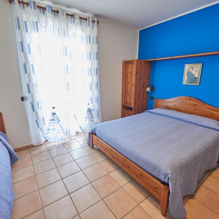 Agriturismo La Panoramica - Triple Room with Terrace - 1